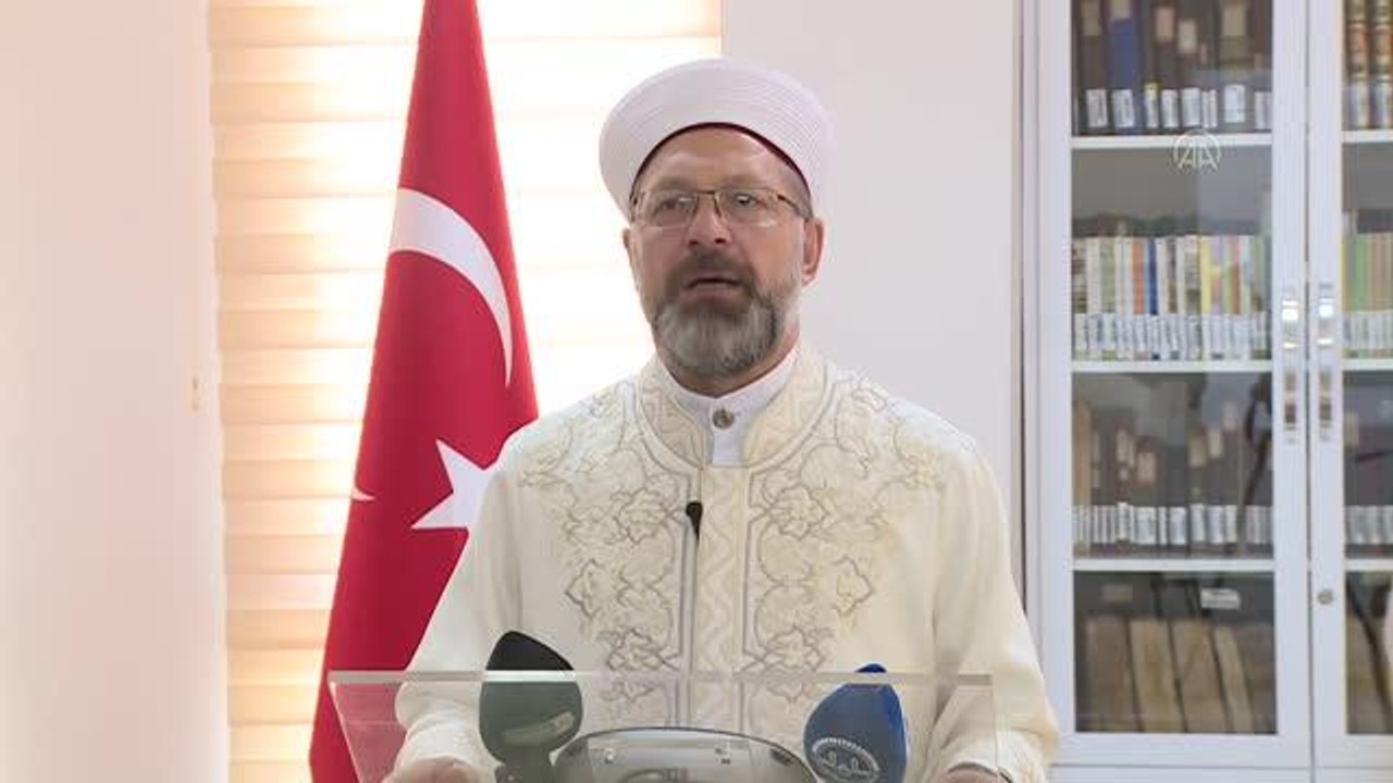 Diyanet İşleri Başkanı Erbaş, tüm Müslümanları ve insanlığı Mescid-i Aksa ile Kudüs'e sahip çıkmaya davet etti (1)