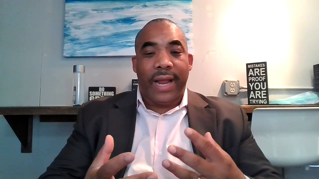 I Aint Saying She's a  Gold Digger - Why Kevin Samuels is Relavant - Relationships