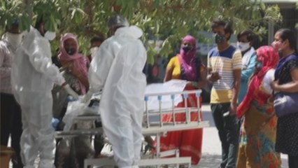 La India baja de los 330.000 casos y aumenta más de 3.800 muertes por covid