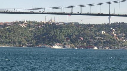 FRANSIZ SAVAŞ GEMİSİ İSTANBUL BOĞAZI'NDAN GEÇTİ