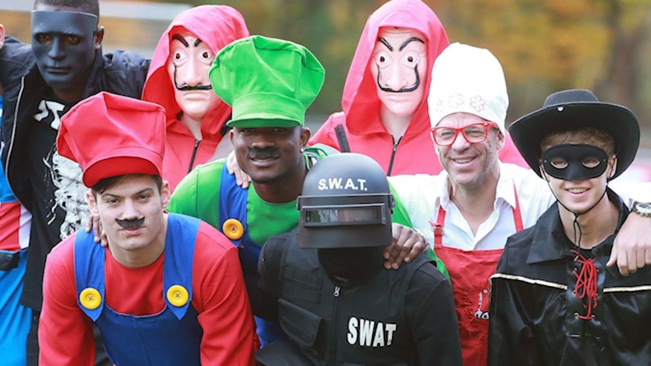 Erst 8:1, dann Karneval - Köln schießt sich in die 5. Jahreszeit