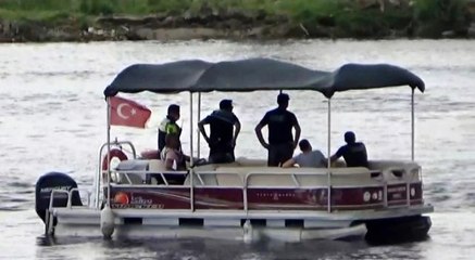 Köprüden atladığı öne sürülen genci arama çalışmaları 8 gündür sürüyor