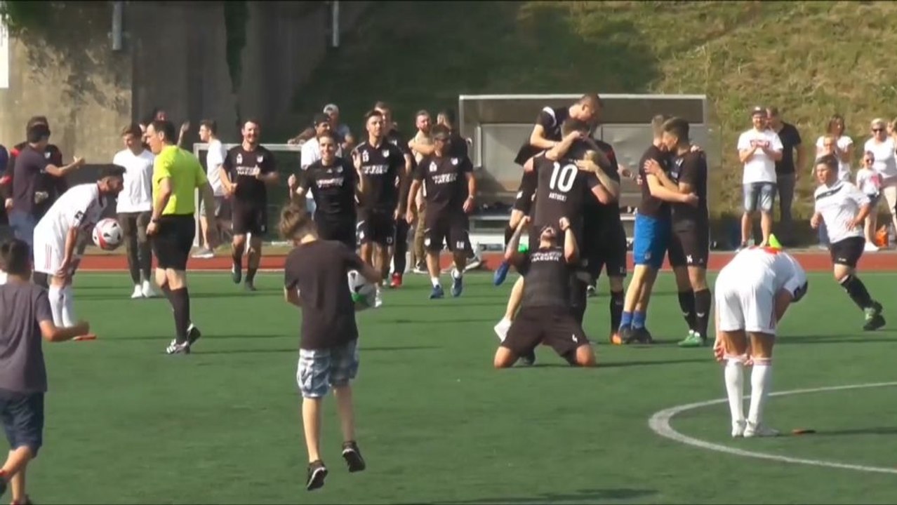 Derbysieg in letzter Sekunde – Herkenrath macht Aufstieg (fast) perfekt