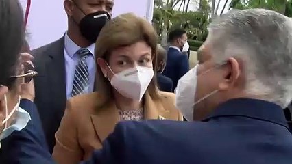 Raquel Peña reitera a la población a que acuda a vacunarse contra COVID-19