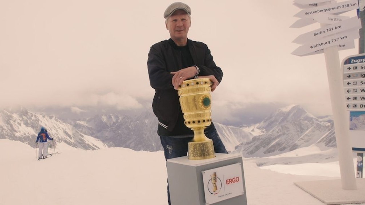 Der ERGO DFB-Pokal-Tourbus rollt - Startschuss an der Zugspitze