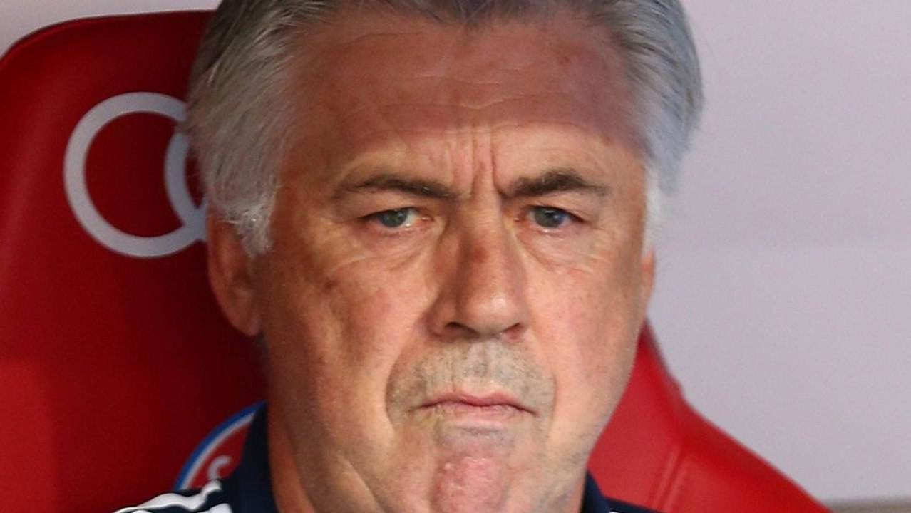 Testspiel-Alarm - Der FC Bayern wirft Fragen auf