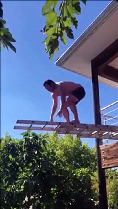 Sauter d'un plongeoir improvisé dans une piscine : mauvaise idée