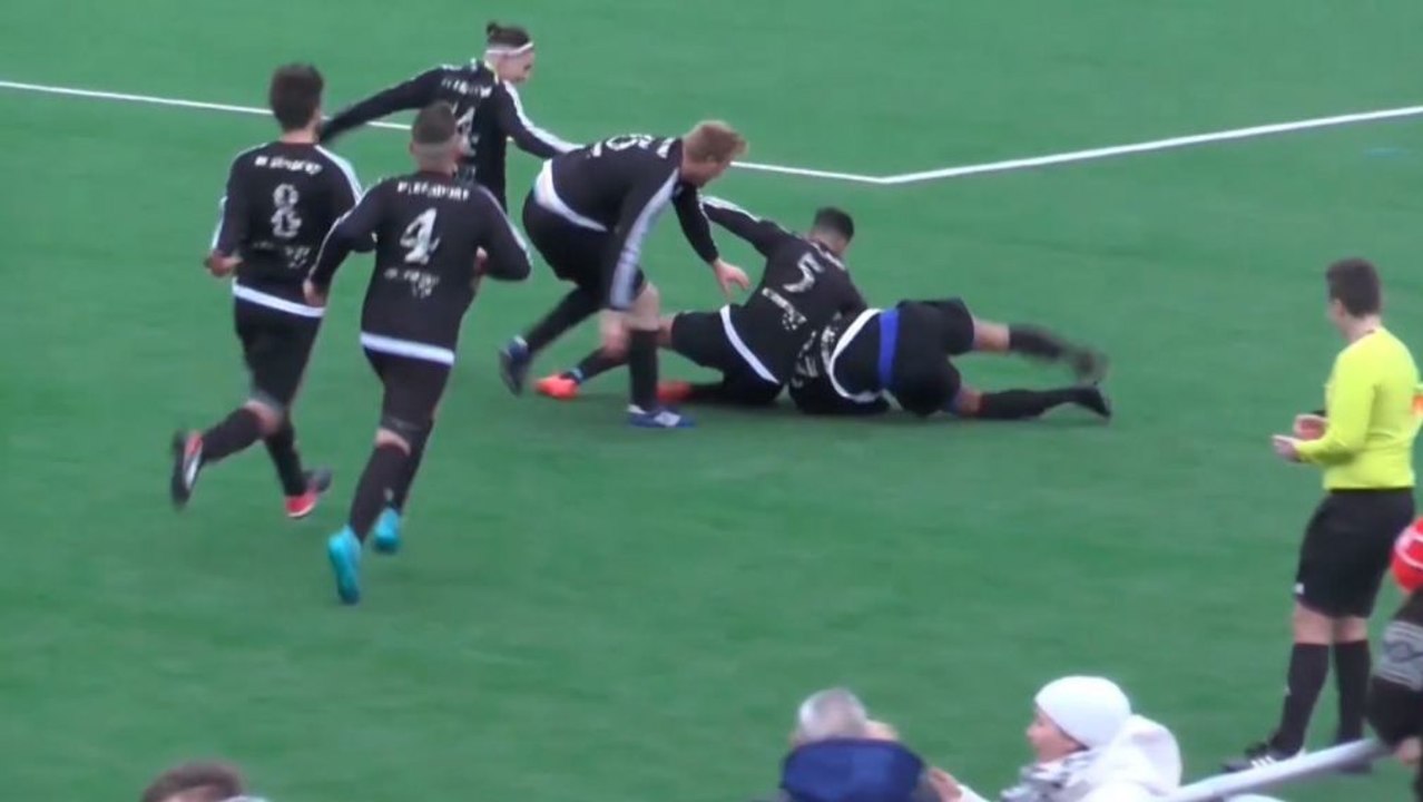 Tor des Monats? Traumtor aus 70 Metern