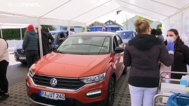 Biontech построит завод в Сингапуре