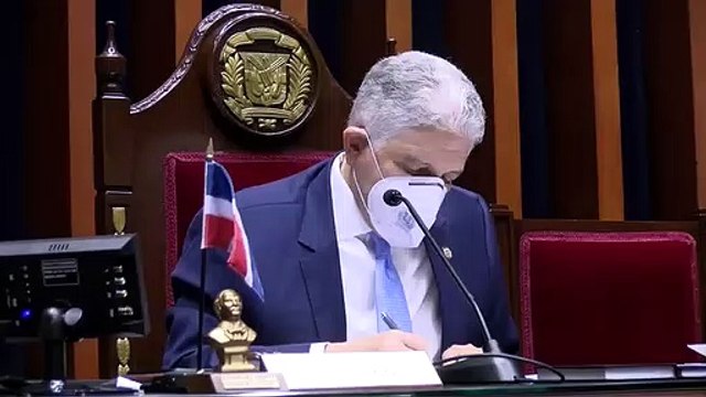 Senador pide declarar de urgencia Ley de Extinción de Dominio “para recuperar dinero robado al Estado”