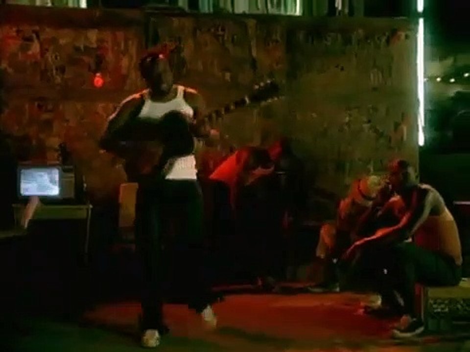 Shakira - Hips Don'T Lie Ft. Wyclef Jean