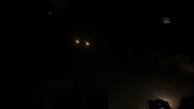 İsrail Gazze'ye yeni saldırı düzenledi, Hamas Tel Aviv'e 130 roket attı (4)