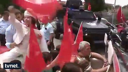 Şehit oğlunun sünnet düğününe binlerce kişi katıldı