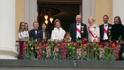 Norveç prensi protokolde yaptıklarıyla ilgi odağı oldu