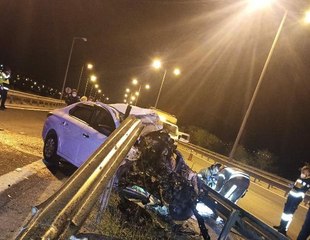 Son dakika haberi | TEM Otoyolu'nda bariyere çarpan otomobilin motoru yerinden fırladı: 1 ölü