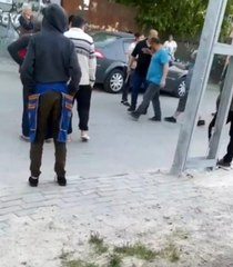 Avcılar'da baltalı, sopalı kavga: 1 yaralı