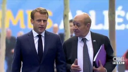 Fransa'da darbe imalı bildiriler