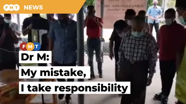 Mahathir apologises for breaching SOPs in Langkawi