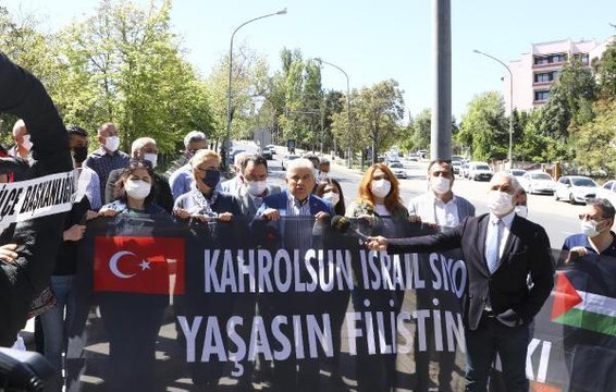 CHP'DEN İSRAİL BÜYÜKELÇİLİĞİ'NE SİYAH ÇELENK