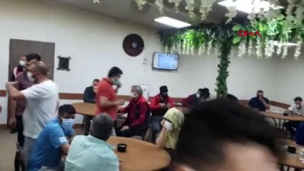 İZMİR KAPANMADA KUMAR OYNAYANLARA 166 BİN TL PARA CEZASI