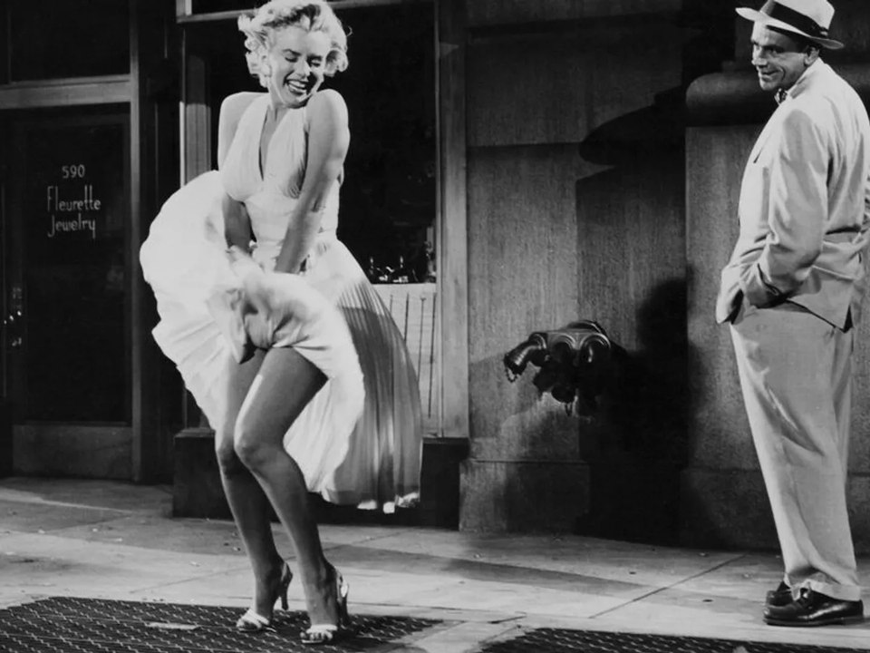 Marilyn Monroe:  "I Wanna Be Loved By You"