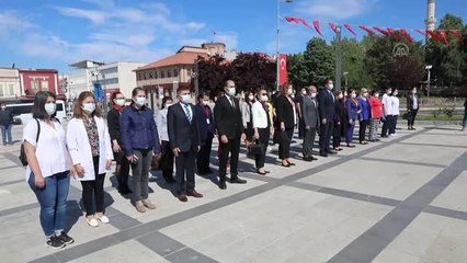 TÜ Hemşirelik Bölümü Başkanı Prof. Dr. Erol: "Hemşireler geleceğin planlanmasında önemli rol oynuyor"