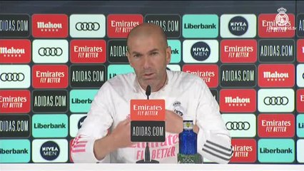 Zidane: "Sólo pienso en los tres partidos"