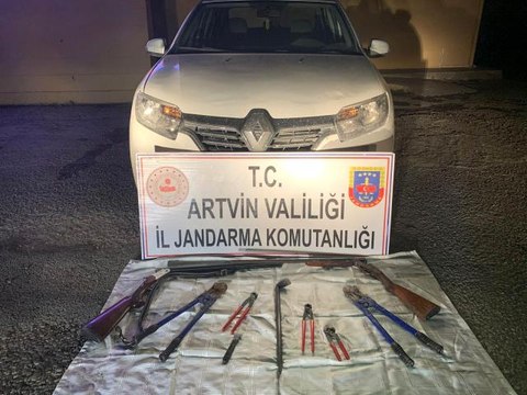 Son Dakika | Artvin'de 13 hırsız 214 saatlik güvenlik kamerası incelenerek yakalandı