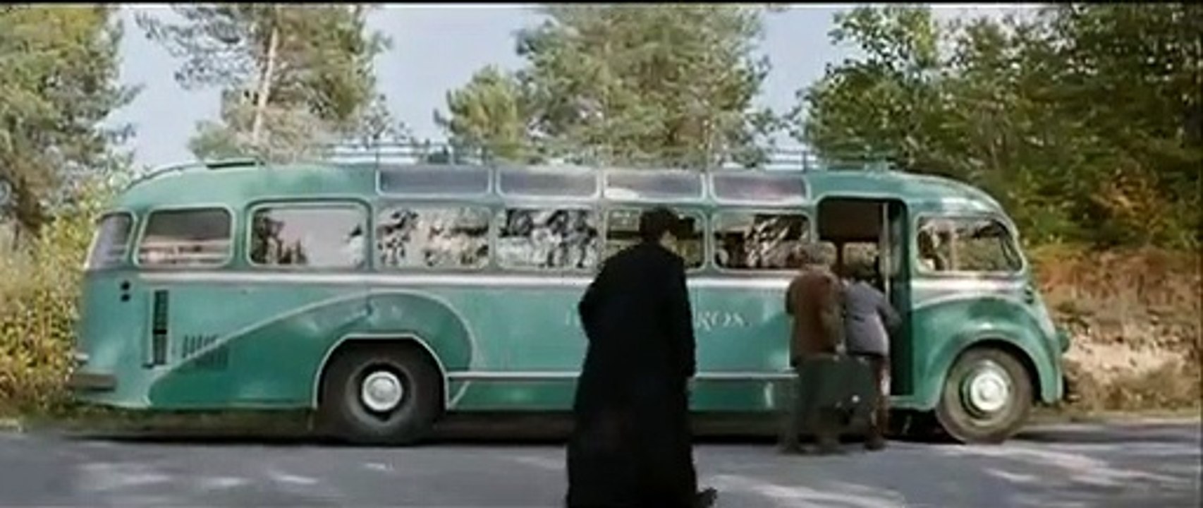 ICI-BAS (2011) Regarder HDRiP-FR