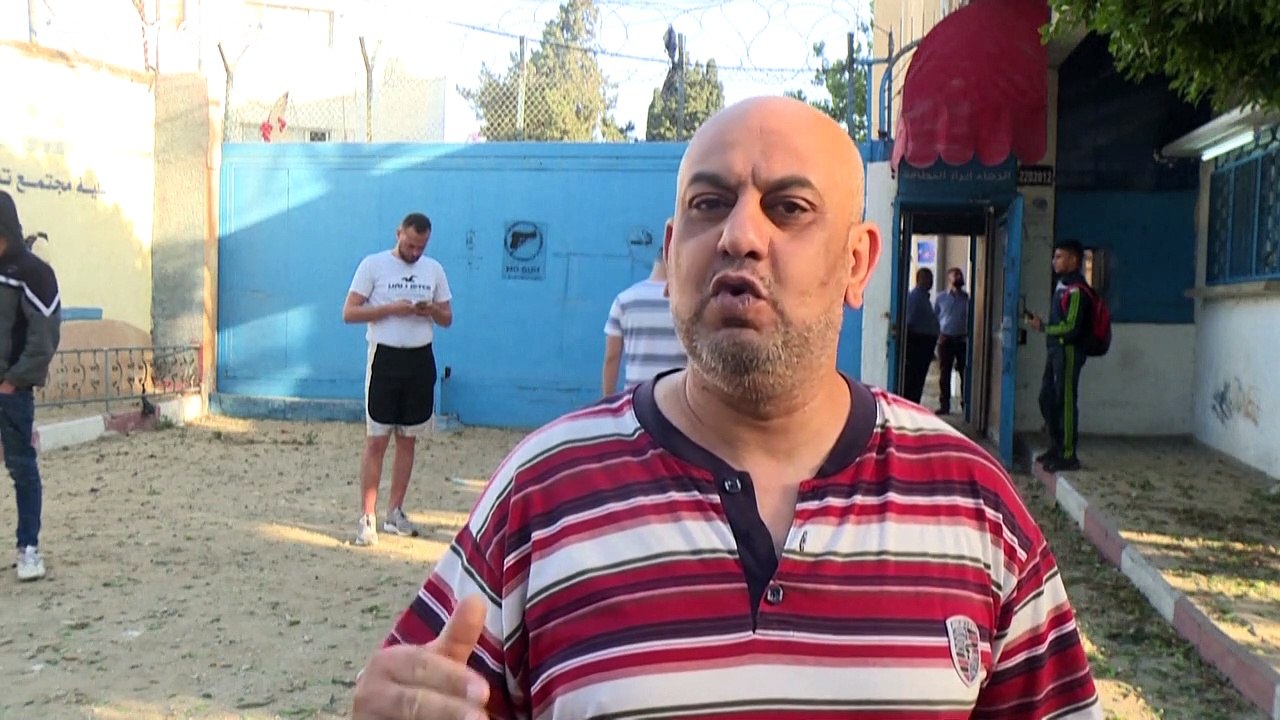 مقتل 50 فلسطينيا على الأقل بينهم 14 طفلا بقصف إسرائيلي على غزة وسقوط أكثر من ألف صاروخ على إسرائيل