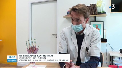 Médecine : une artiste française vit avec un bras bionique
