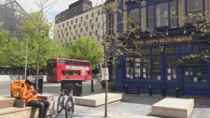 El PIB británico cae el 1,5 % en el primer trimestre pero repunta en marzo