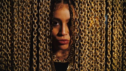 Angie Rose - 7 Gold Chains