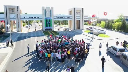 Filistinli öğrenciler sloganlar atarak İsrail'i böyle protesto etti