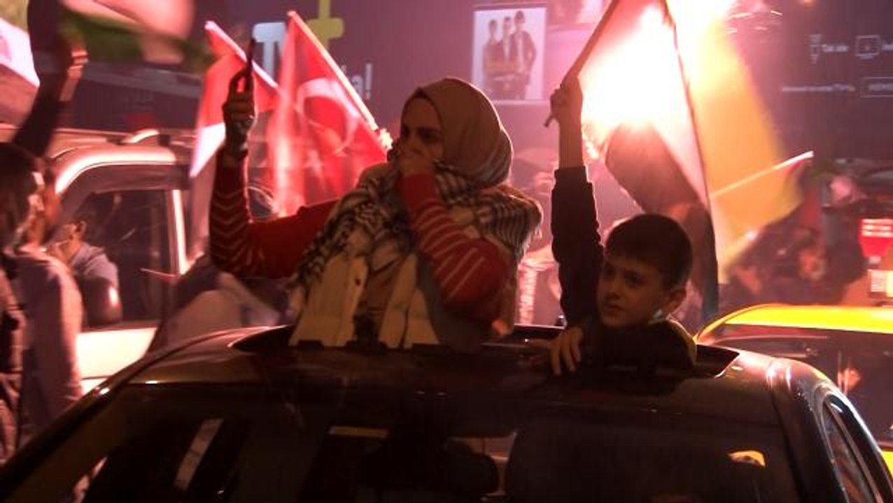 İsrail Konsolosluğu önünde İsrail zulmü protesto edildi