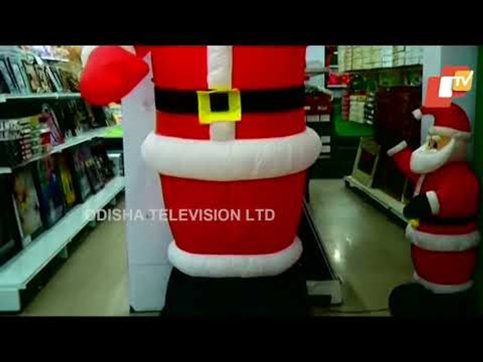 Markets Get Ready For Christmas Celebration