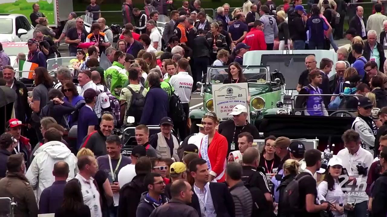 La Bugatti Chiron sur le grand circuit des 24H du Mans.