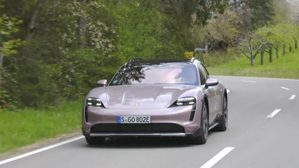 The new Porsche Taycan 4 Cross Turismo in Frozen Berry Driving Video