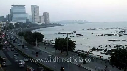 Mumbai time lapse at Marine drive, from day to night