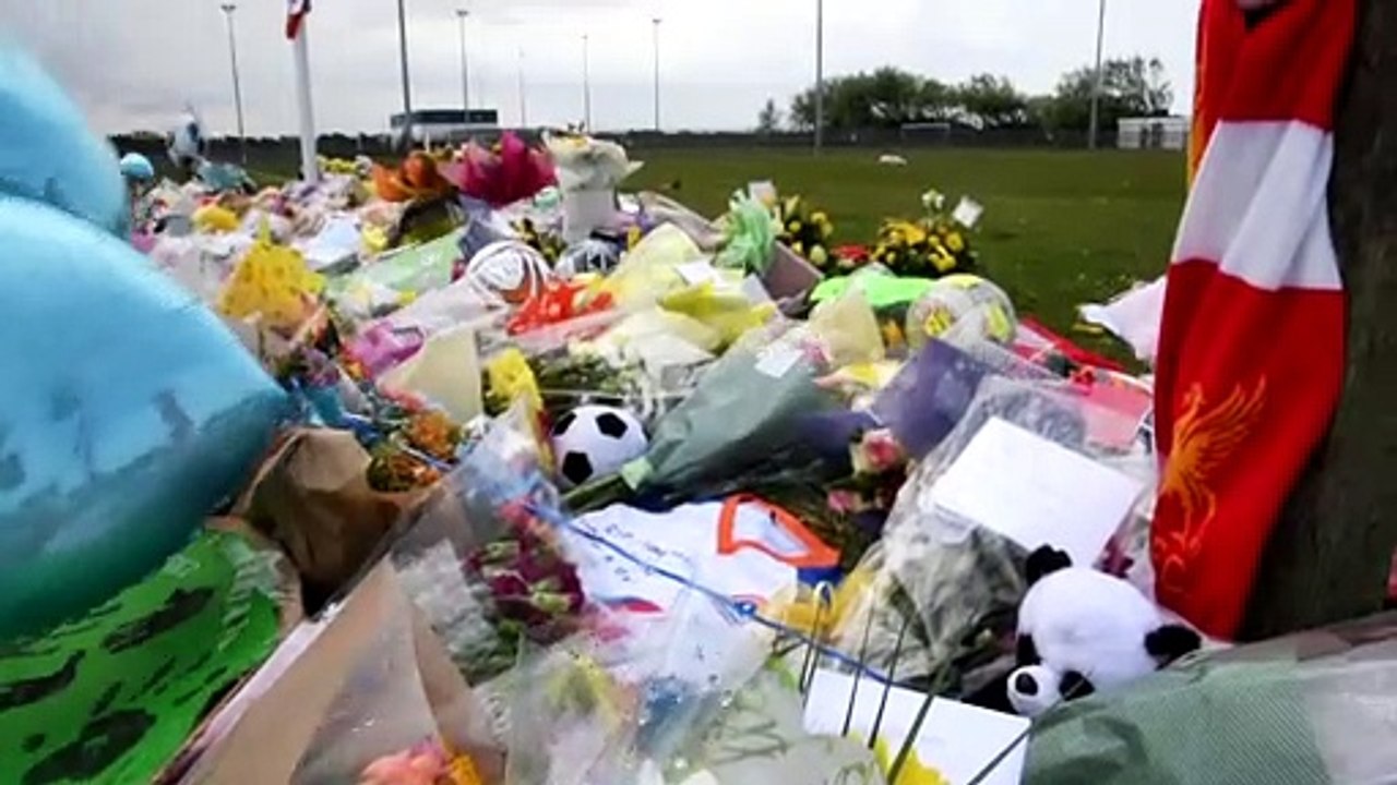 Tributes left in memory of Jordan Banks