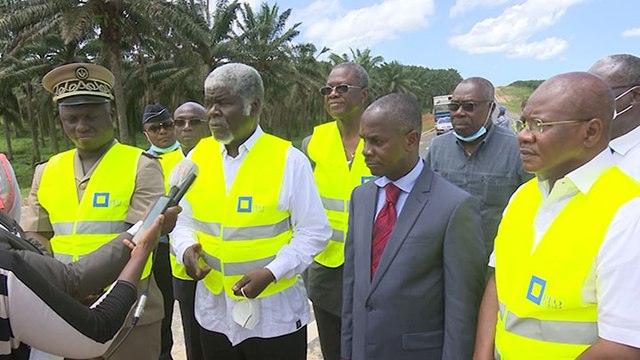 Le Ministre Gouverneur, Robert Beugré Mambé visite les chantiers du District d’Abidjan