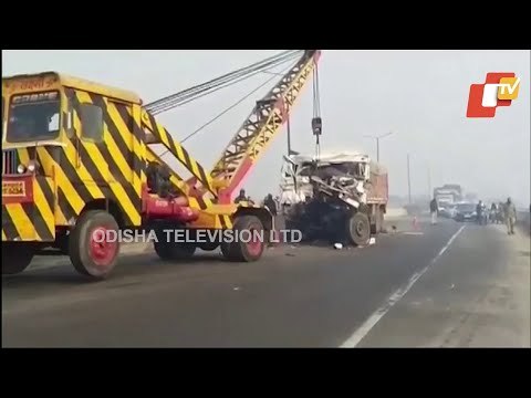 Goods Laden Trucks Collide In Delhi Highway