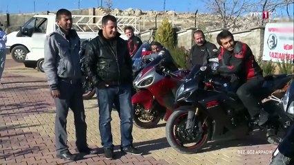 Motor seslerini birebir taklit eden adam!