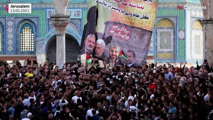 Muçulmanos celebram o Eid al-Fitr