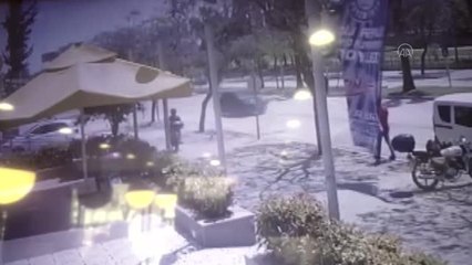 Son dakika haberi | Polis motosikleti ile bisiklet çarpıştı: 2 yaralı