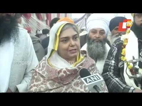 Farm Laws | Punjabi Singers Perform Bhajan To Motivate Protesting Farmers