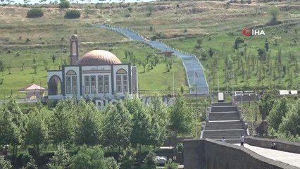 Diyarbakır'da tarihi mekanlar sessiz kaldı
