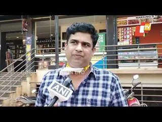 Hubli Civic Body Removes Sign Boards Written In English