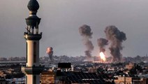 İsrail savaş uçakları, Gazze'de iki evi bombaladı
