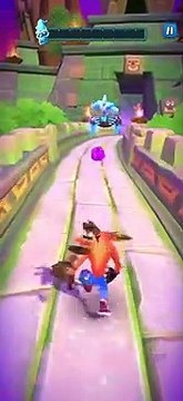 Frosty Nitrus Brio Boss Fight Gameplay - Crash Bandicoot: On The Run!